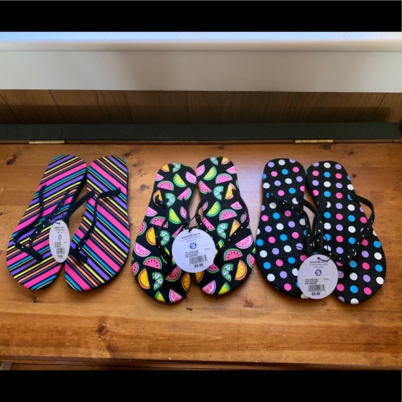 NWT 3 pairs Chatties Girls size XL/4-5 flip flops - Picture 4 of 7